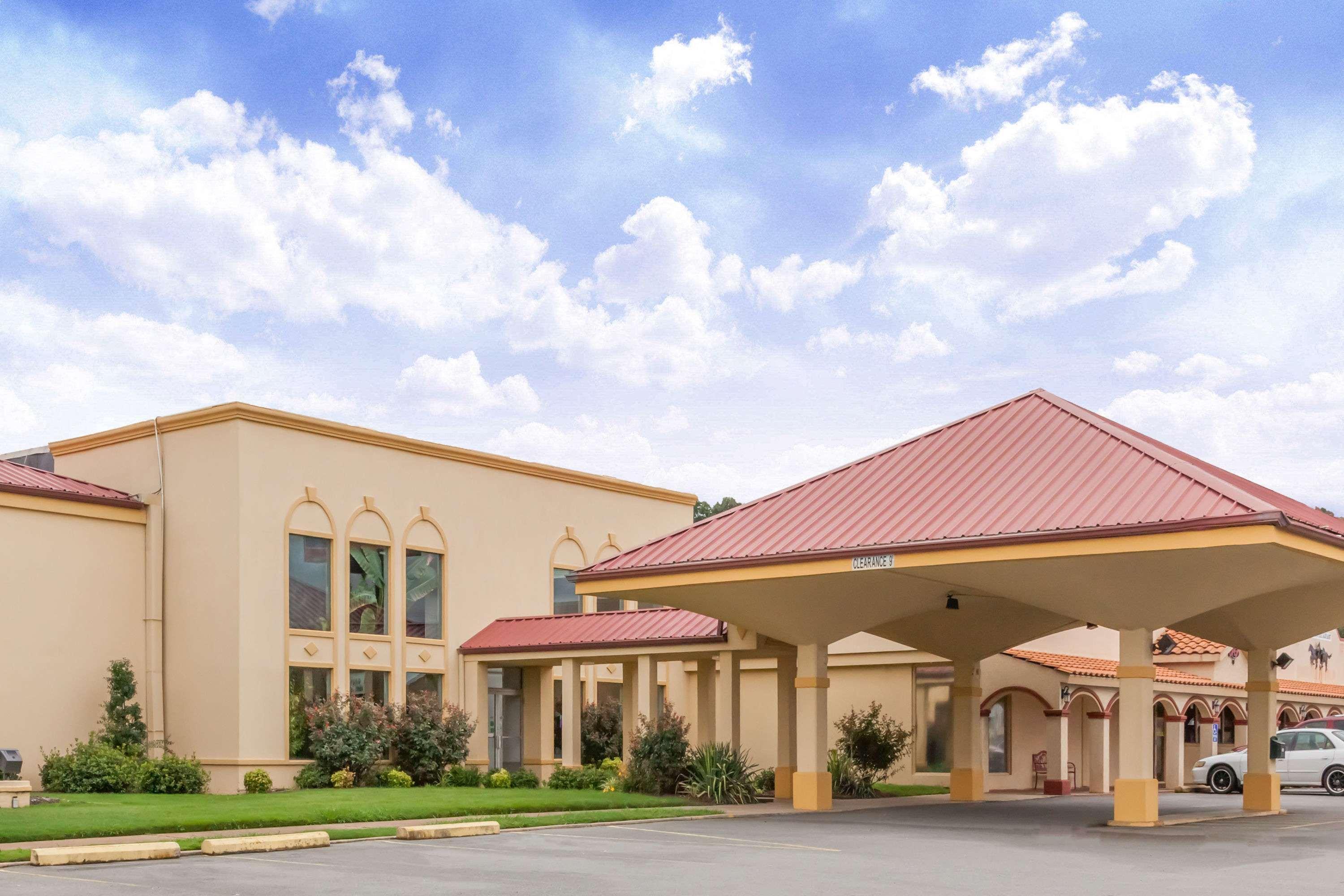 Howard Johnson By Wyndham كونوي المظهر الخارجي الصورة