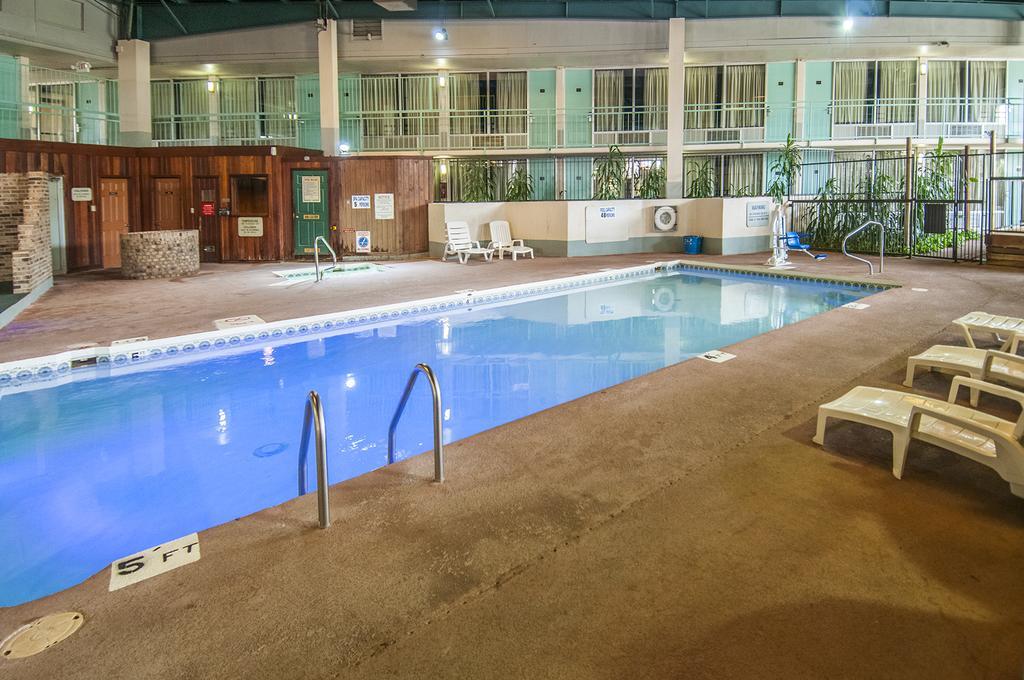Howard Johnson By Wyndham كونوي المظهر الخارجي الصورة
